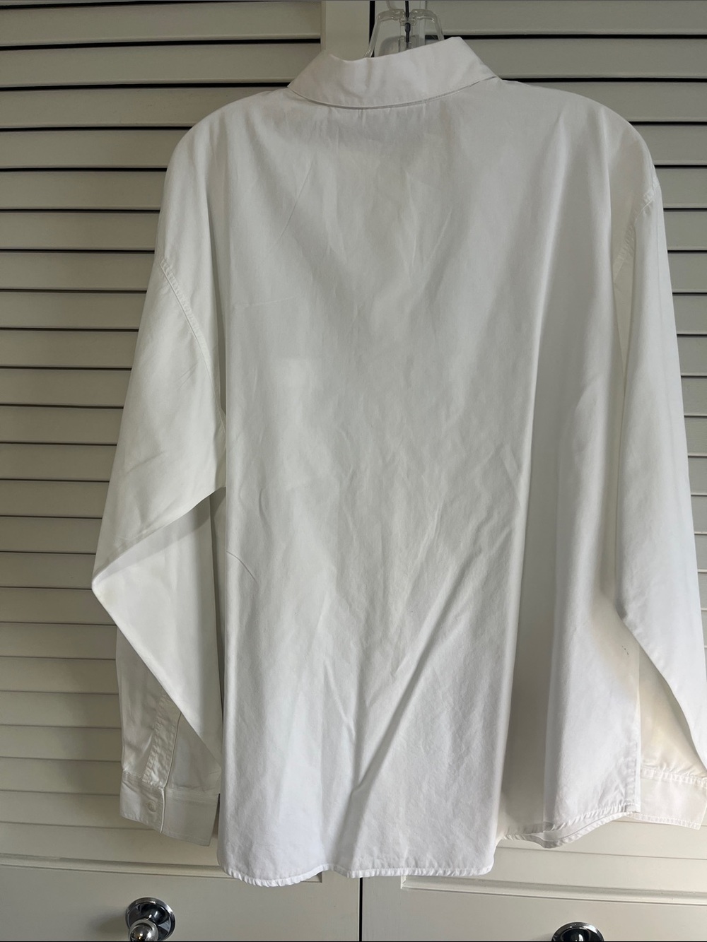 Susan Bristol White Button-Down Shirt with Floral Embroidery - Picture 6 of 7